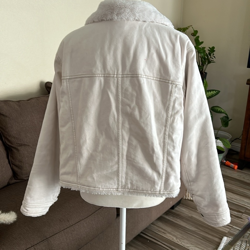 Universal Thread,Fur-Lined Trucker Jacket - image 5